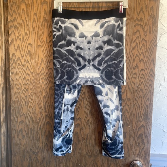 Lululemon Wunder Under Pant SE Dance Size 8 Pretty Plume Angel Wing Black - Picture 4 of 7